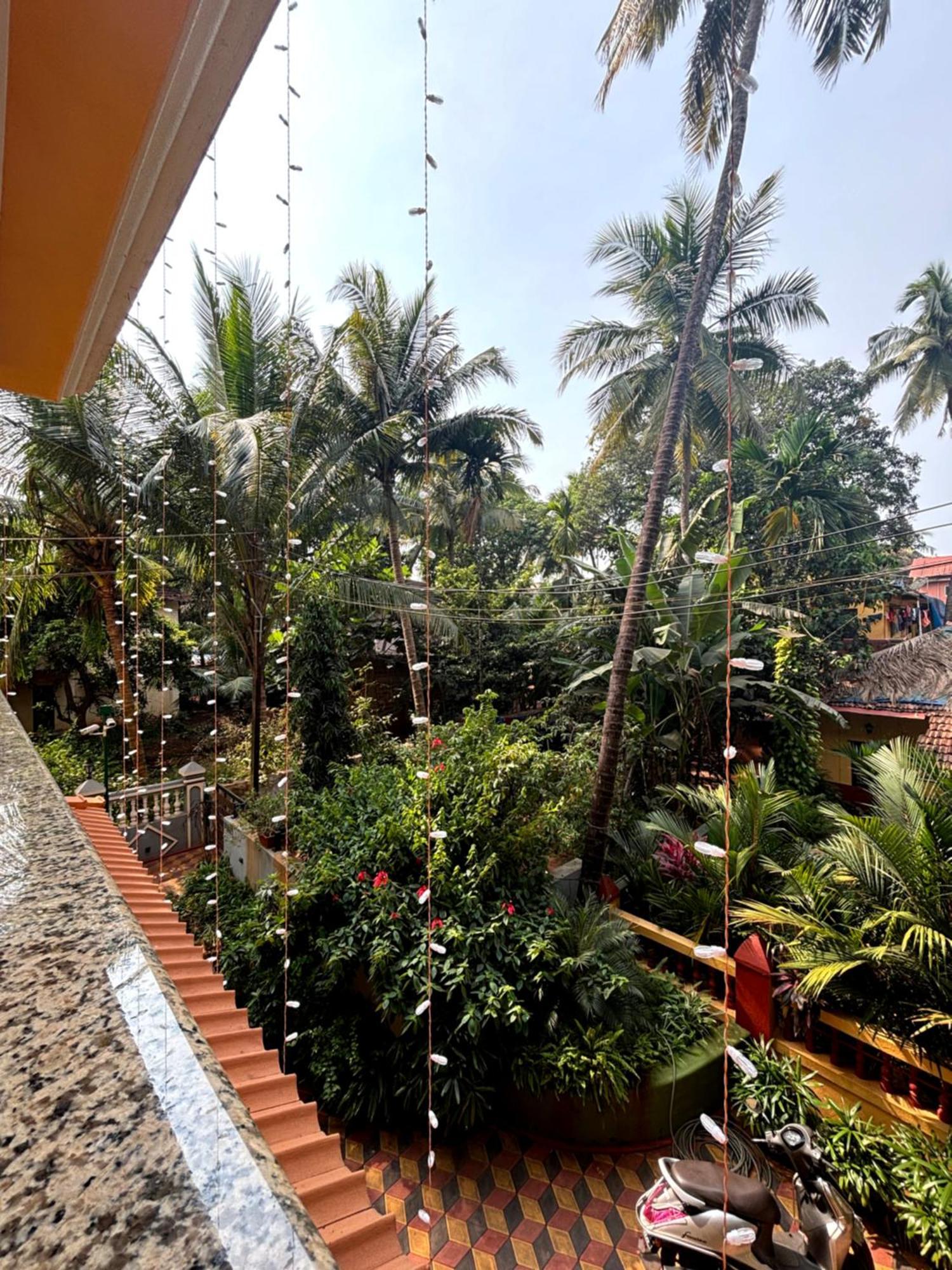 Ena Holiday Inn Calangute Buitenkant foto