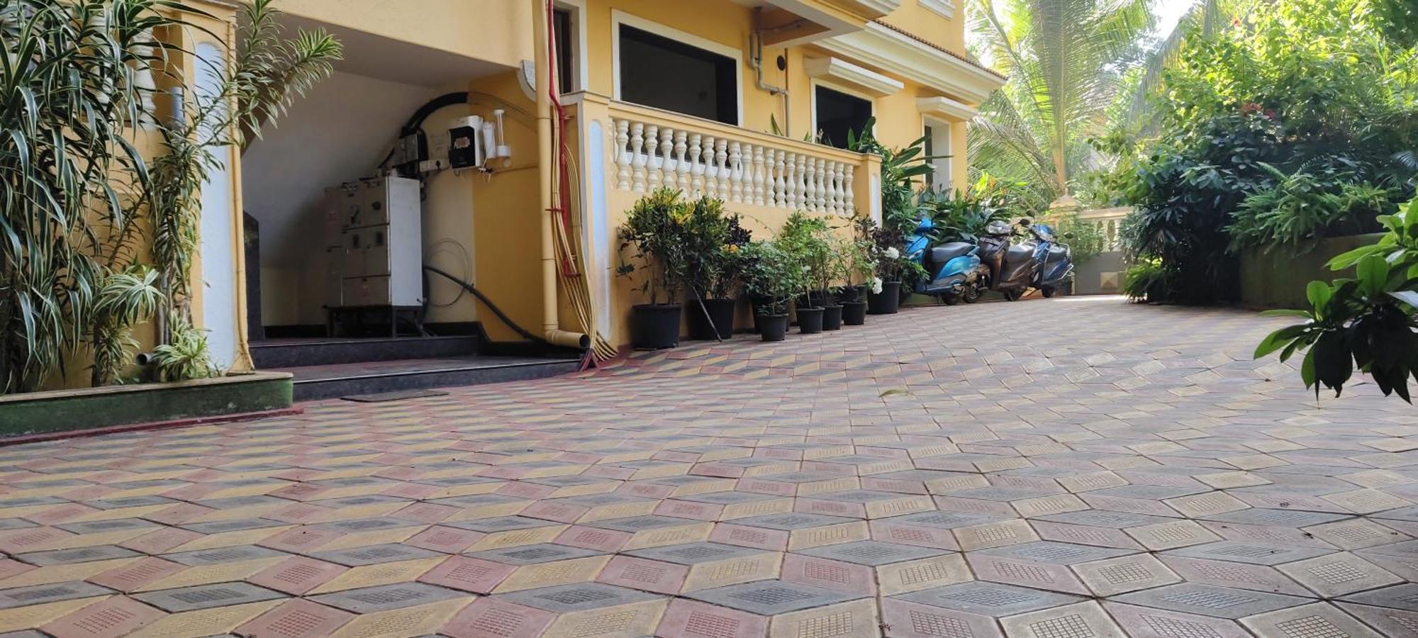 Ena Holiday Inn Calangute Buitenkant foto