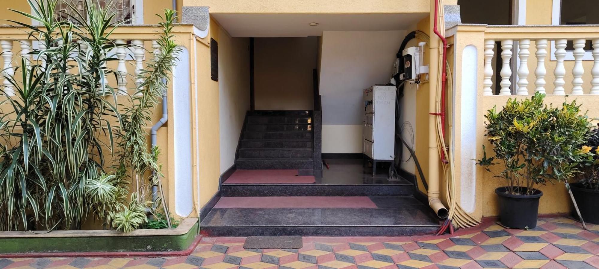 Ena Holiday Inn Calangute Buitenkant foto