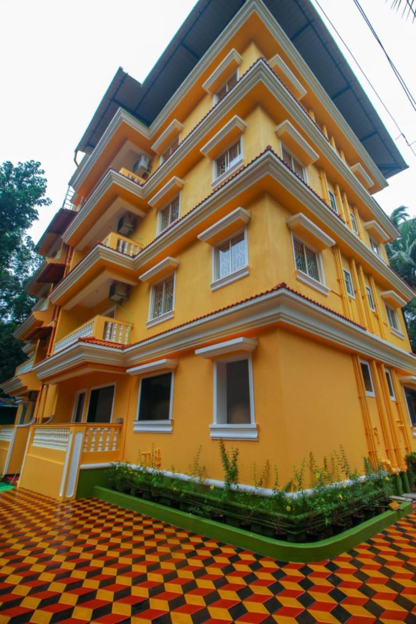 Ena Holiday Inn Calangute Buitenkant foto